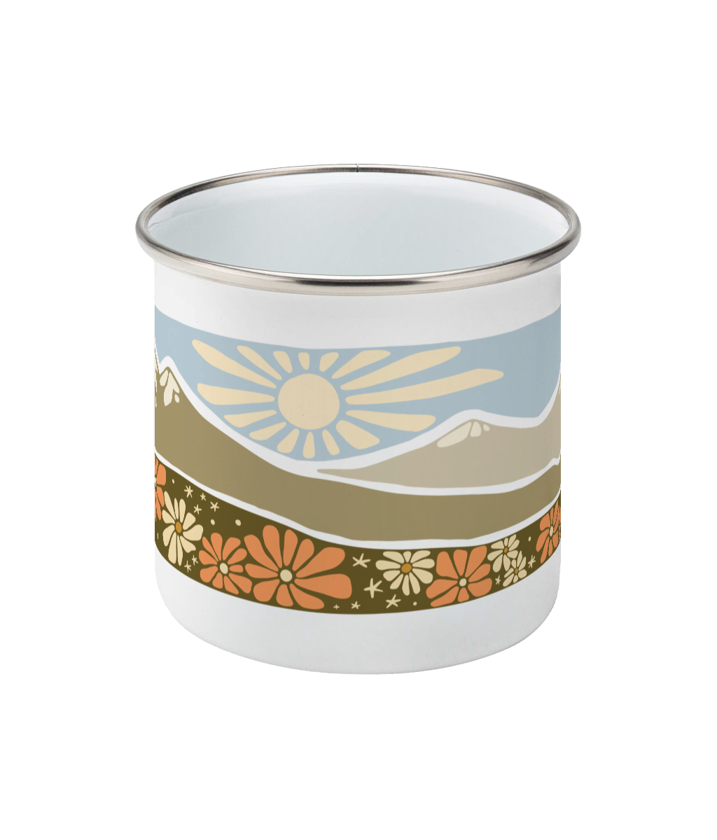 Emaille Mok - Bergen met bloemen
