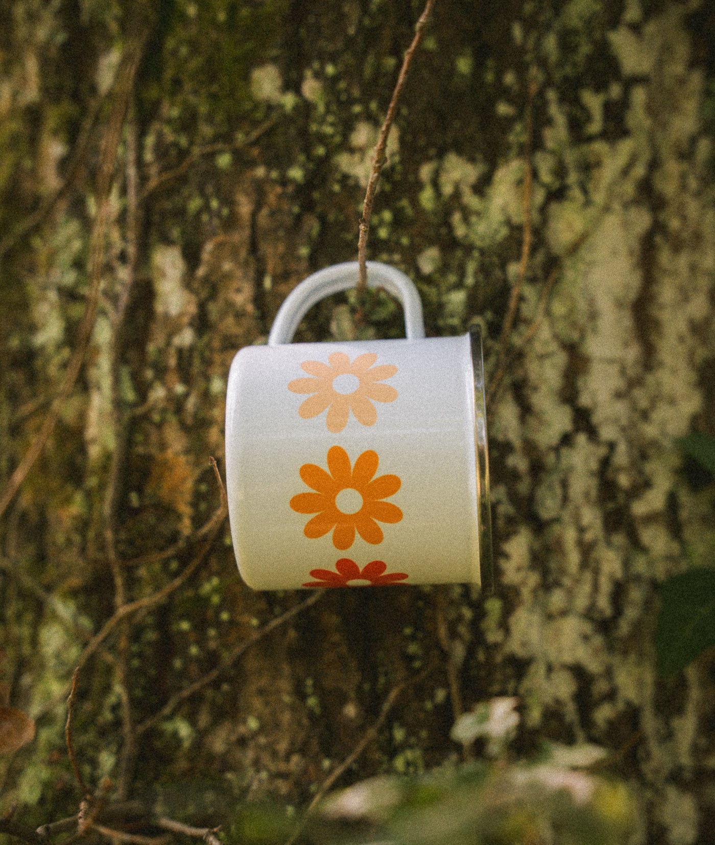 Emaille Mok - 70s bloemen